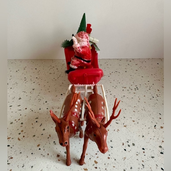 VTG Christmas Santa & Sleigh with‎ Deer Plastic Holiday Decor Made in Hong Kong - Picture 5 of 10